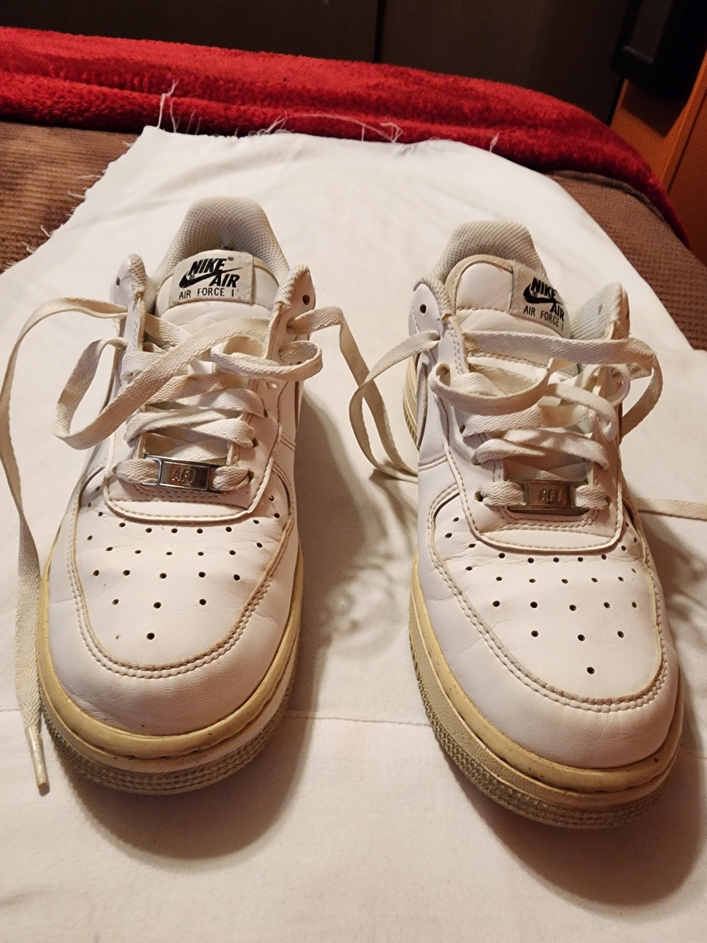 Nike White Leather Sneakers size 7